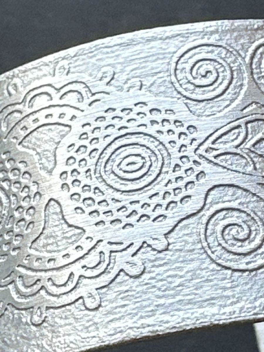 Bracciali & Braccialetti: Armreif silberfarben mit Ornamenten – Usato da Berikon venduto da Rueegg4 2