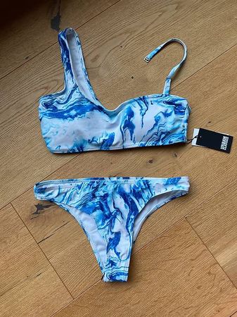 NEU! Urban Classics Bikini weiss/blau Gr. S/XS