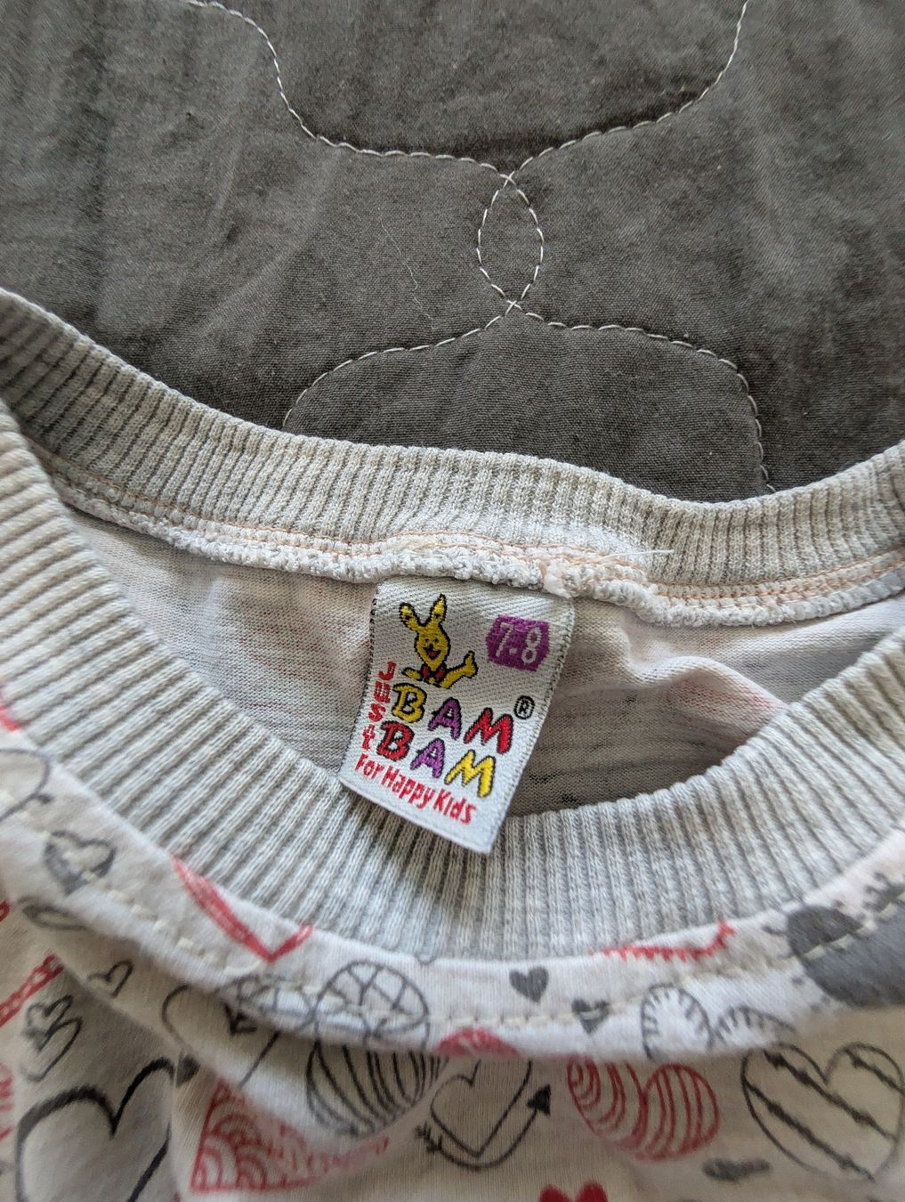 Pulls et sweat-shirts: Mädchen Pullover Hearts Bam 7-8 Jahre – D'occasion à Buchs ZH par nudle10 1
