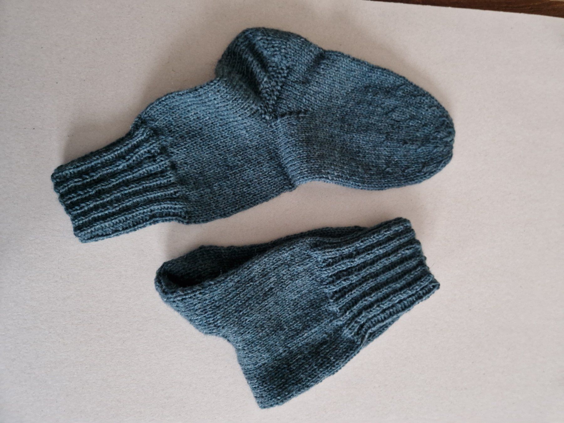 Chaussettes: handgestrickte Socken Gr. 37 – Neuf (Voir description) à Ursenbach par gruenblau 1