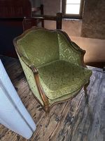 Schöner antiker vintage Stuhl Holz Grünes Polster