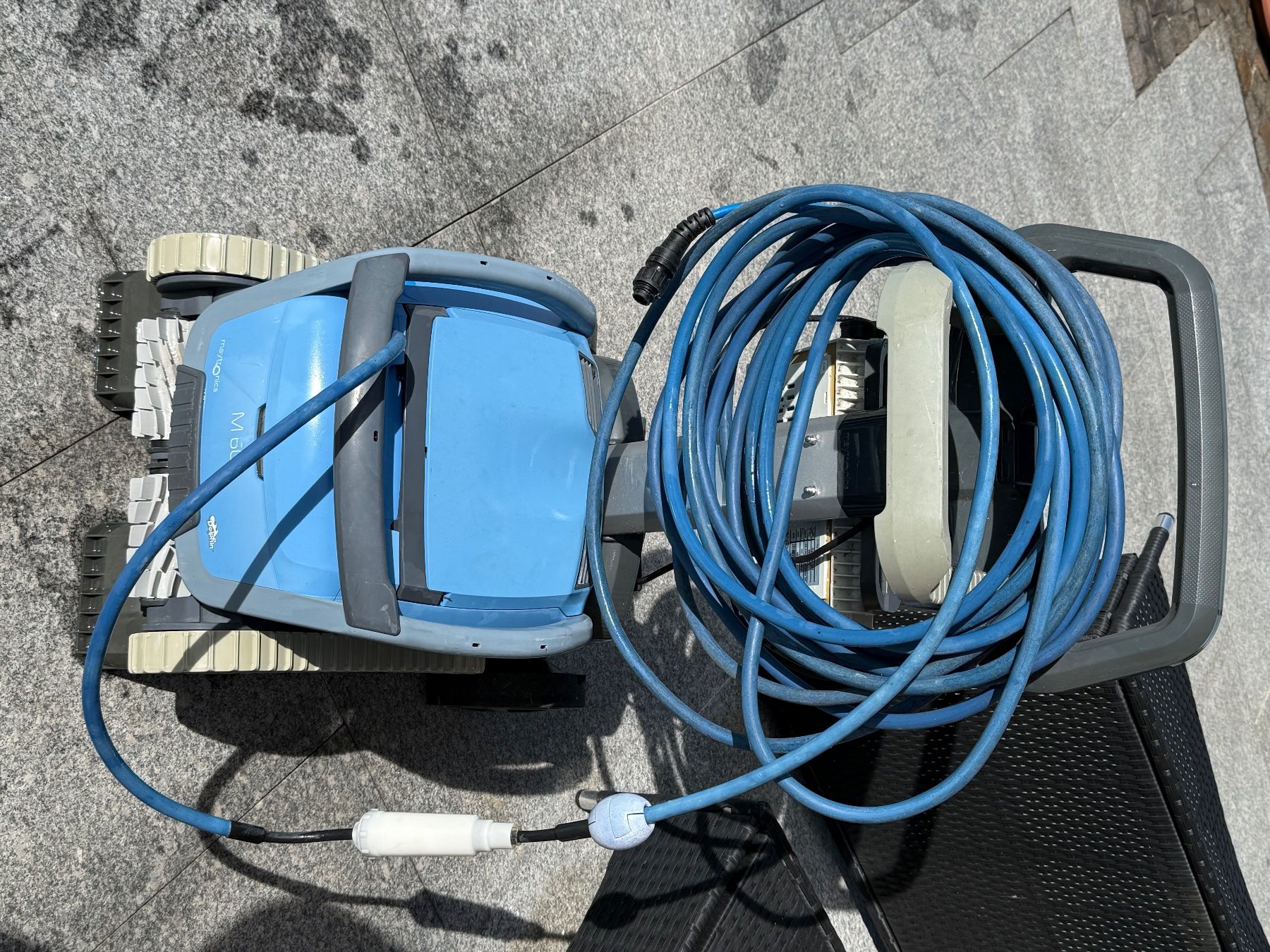 Dolphin Accessoires de piscine: Dolphin M600 Pool-Reinigungsroboter – D'occasion à Horgen par bpwtinu
