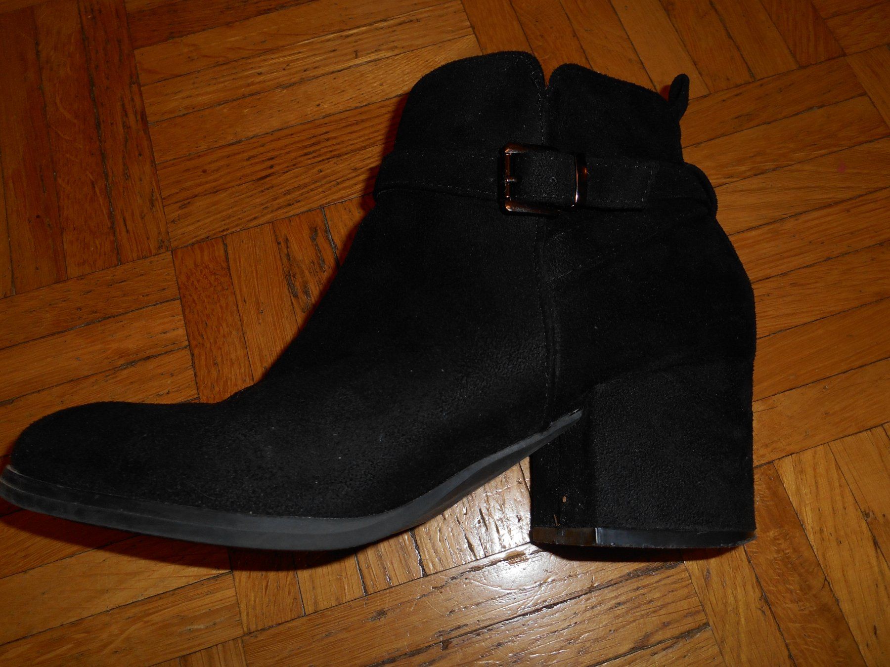 Scarpe da donna: Bottines noires – Usato da La Sarraz venduto da Mbeatles 1