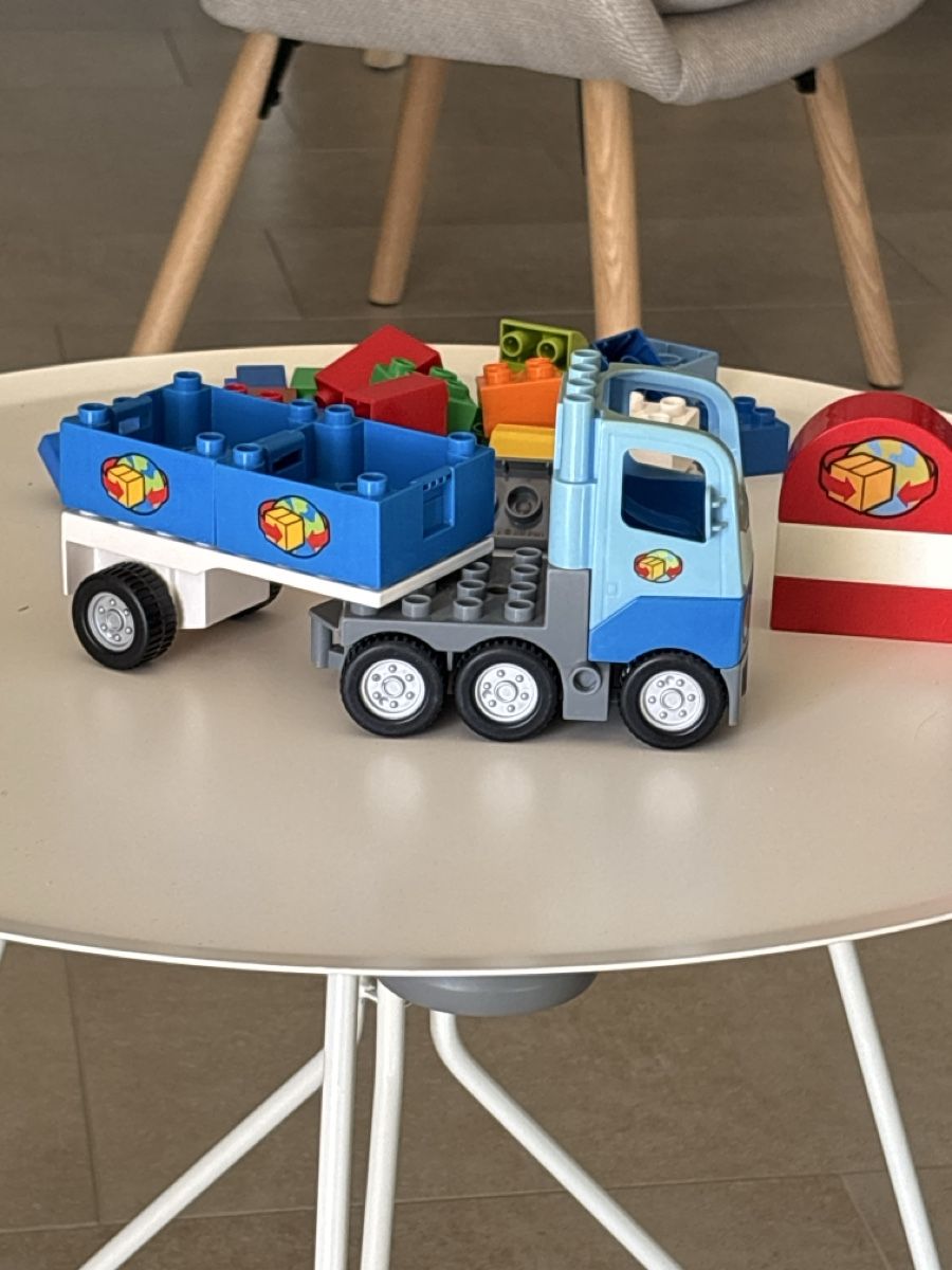 Lego Kit di costruzioni: Camion LEGO Duplo  – Usato da Lausanne venduto da pabernard