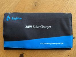 BigBlue 28W Solar Ladegerät faltbar gebraucht Zustand