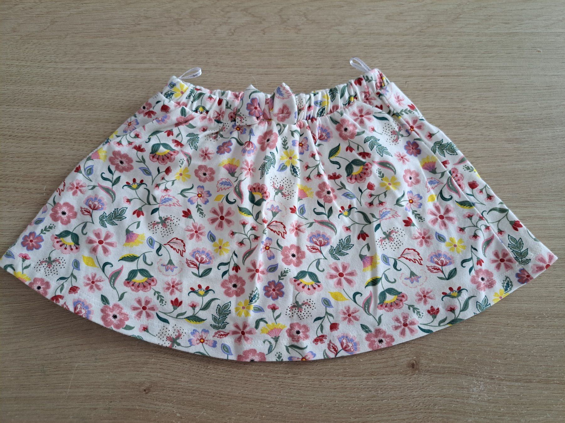 Pantaloni: Short enfant taille 74 – Usato da Marly venduto da Mumu1723