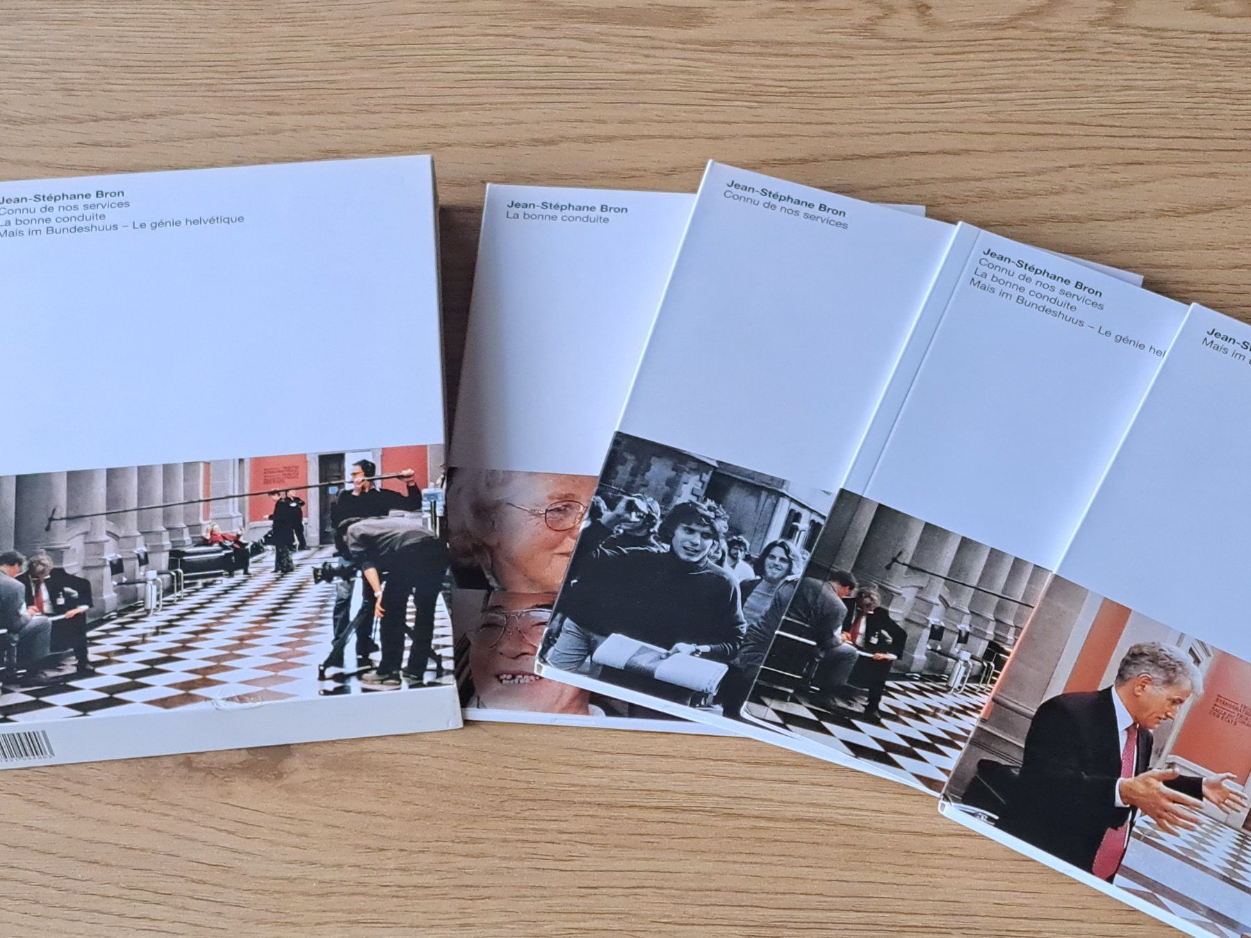 Tutti i DVDs: Jean-Stéphane Bron, Boxset mit 3 Dokumentar-Filmen – Nuovo (secondo la descrizione) da Unterseen venduto da Kanica 5