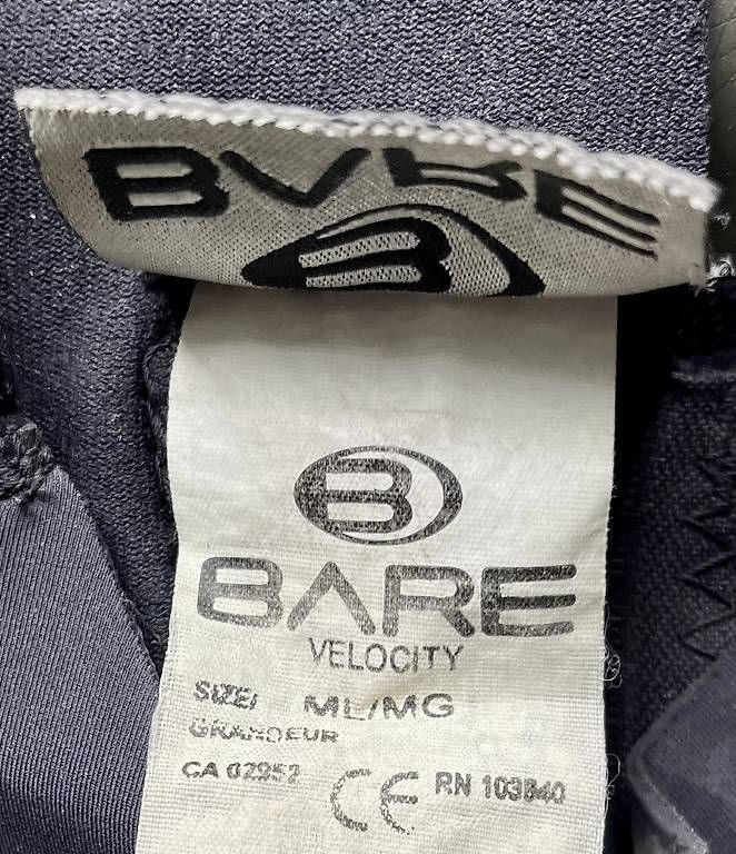Completi: Bare Wetsuit Shorty M/T – Usato da Bern venduto da klo_2lv5 2