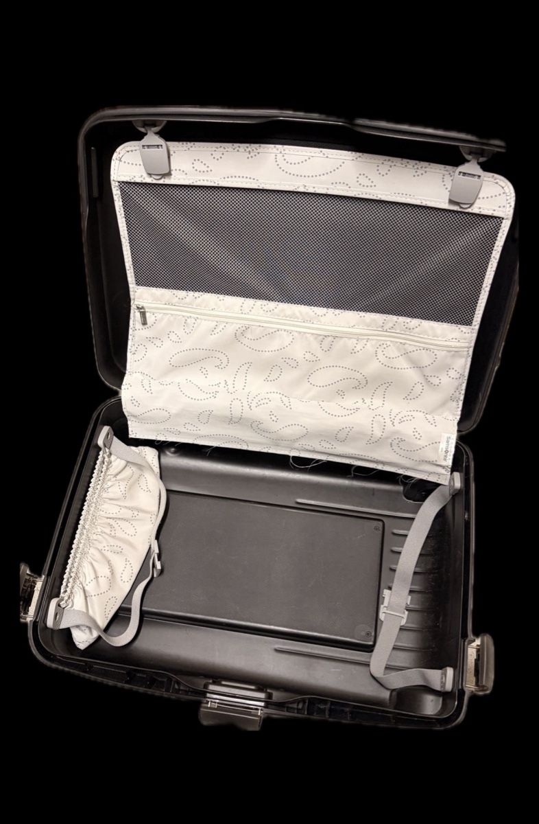 Samsonite Valises de voyage: Samsonite Koffer in Cabin Size mit 2 Rollen – D'occasion à Zürich par 2ndhandzurich
