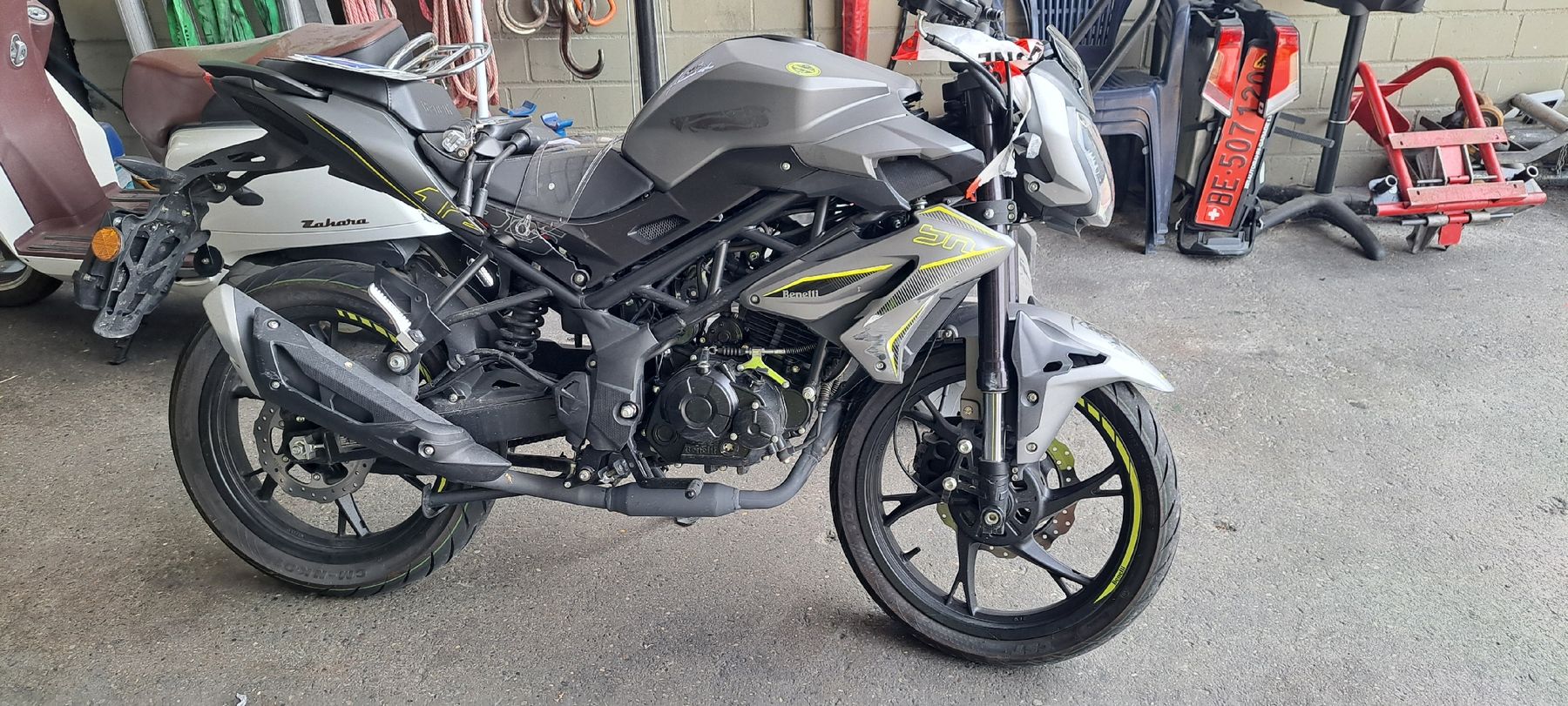 Benelli Strada: Benelli BN 125 E1 – Difettoso da Oberwil b. Büren venduto da Boboboy 4