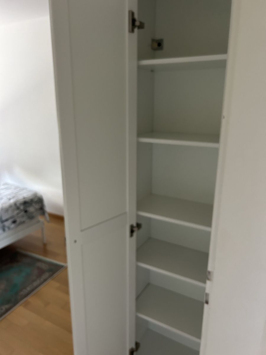 Armadietti a specchio: White Tall Cabinet with Mirror New. Never used – Nuovo (secondo la descrizione) da Thalwil venduto da gastongw 4
