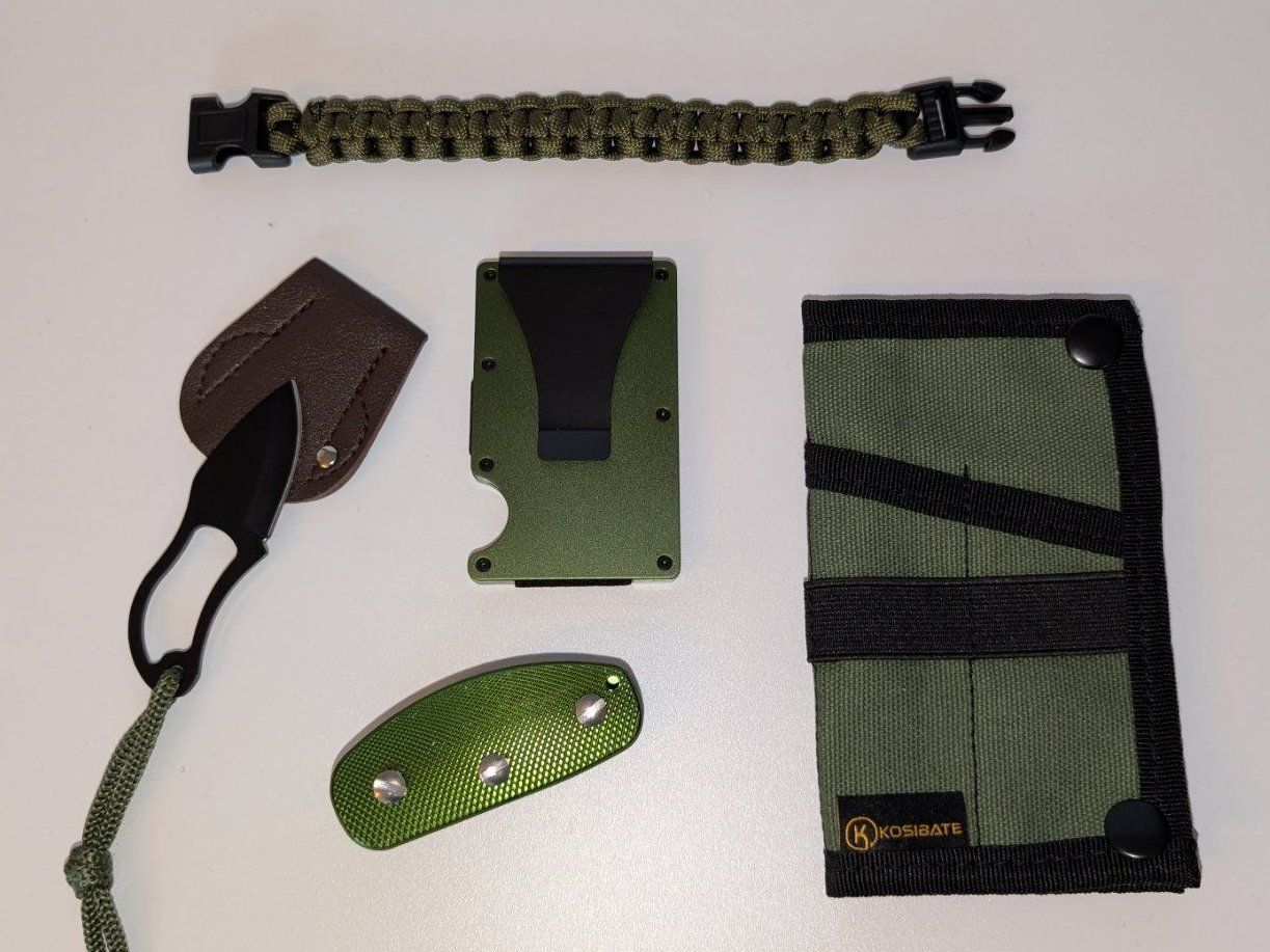 Militärmesser: EDC Set 5 pcs. – Neu und originalverpackt aus Ostermundigen von TradeLab 2