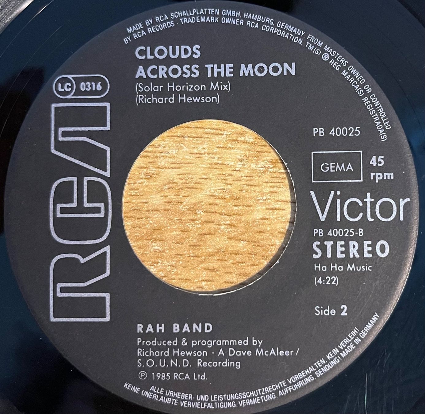 Schallplatten: RAH BAND - CLOUDS ACROSS THE MOON – Gebraucht aus Bussigny von vinyl-pas-cher 3