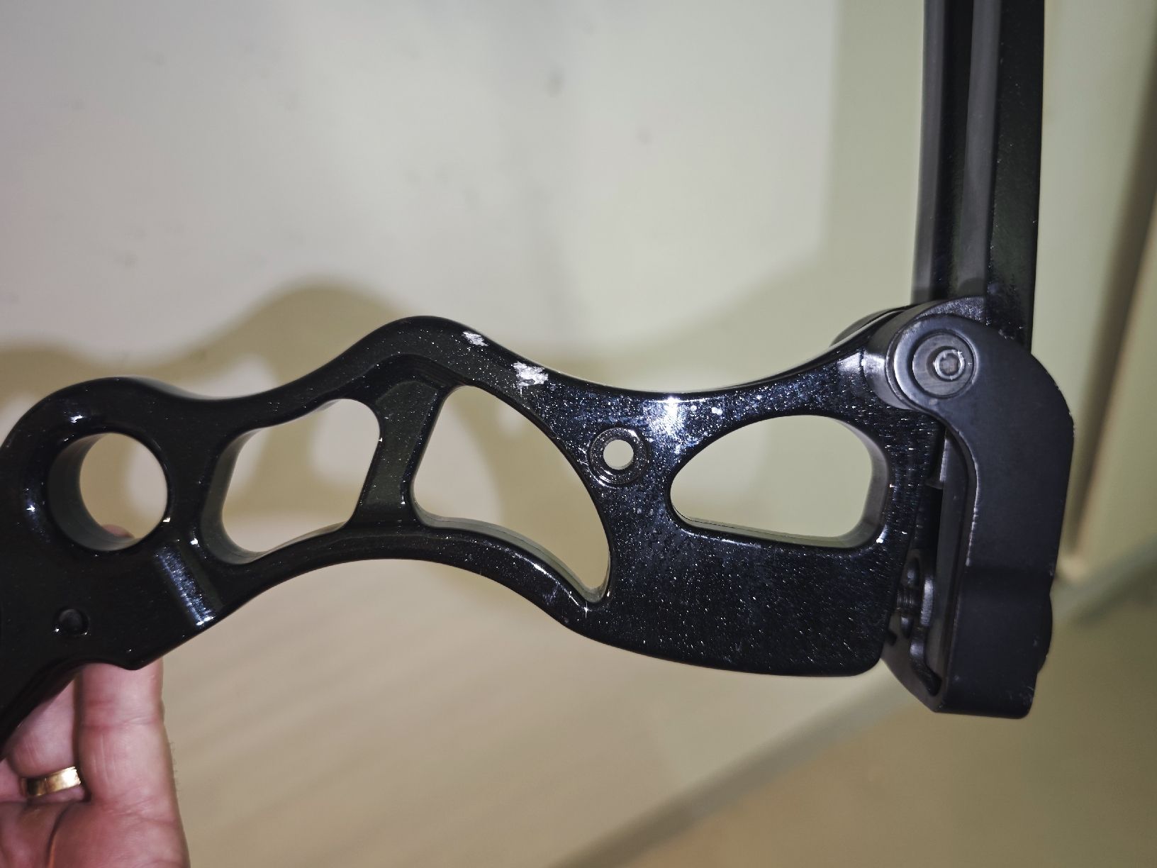 Tiro con l'arco: Compoundbogen Set mit Zubehör schwarz – Usato da Wolhusen venduto da and_vjk8 6