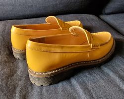Praktische ungetragene Loafer, Slipper aus Leder, Grösse 41