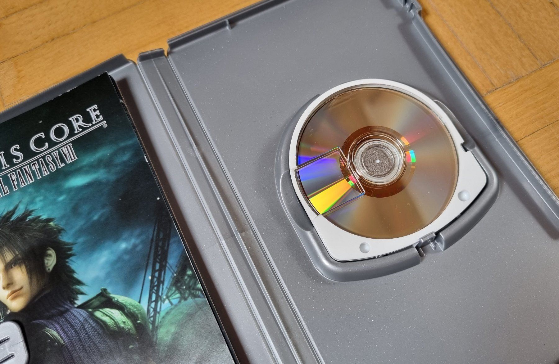 Sony Spiele: PSP : Crisis Core - Final Fantasy VII – Gebraucht aus Froideville von xXSebastienXx 3