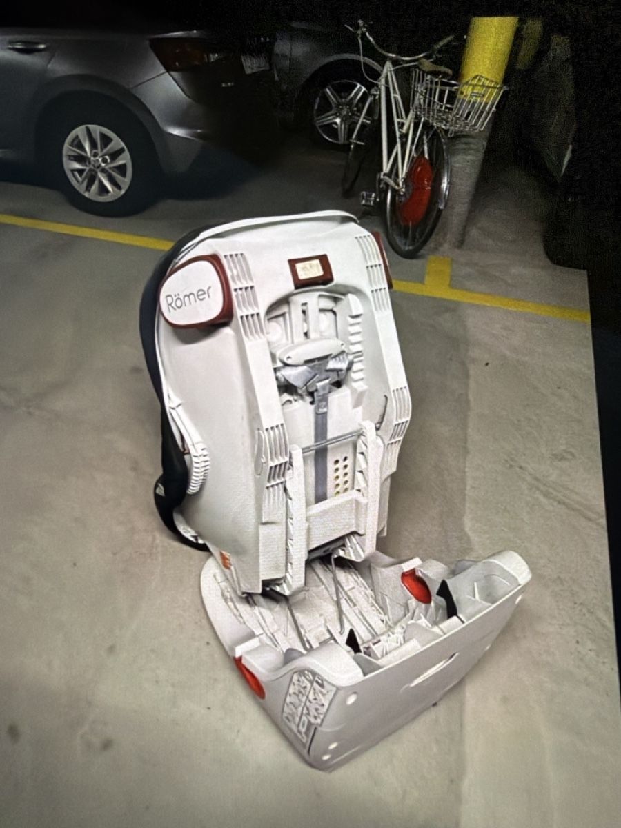 Britax Römer Seggiolini per auto: Römer Kindersitz top Zustand – Nuovo (secondo la descrizione) da Zuchwil venduto da dar_py9z 1