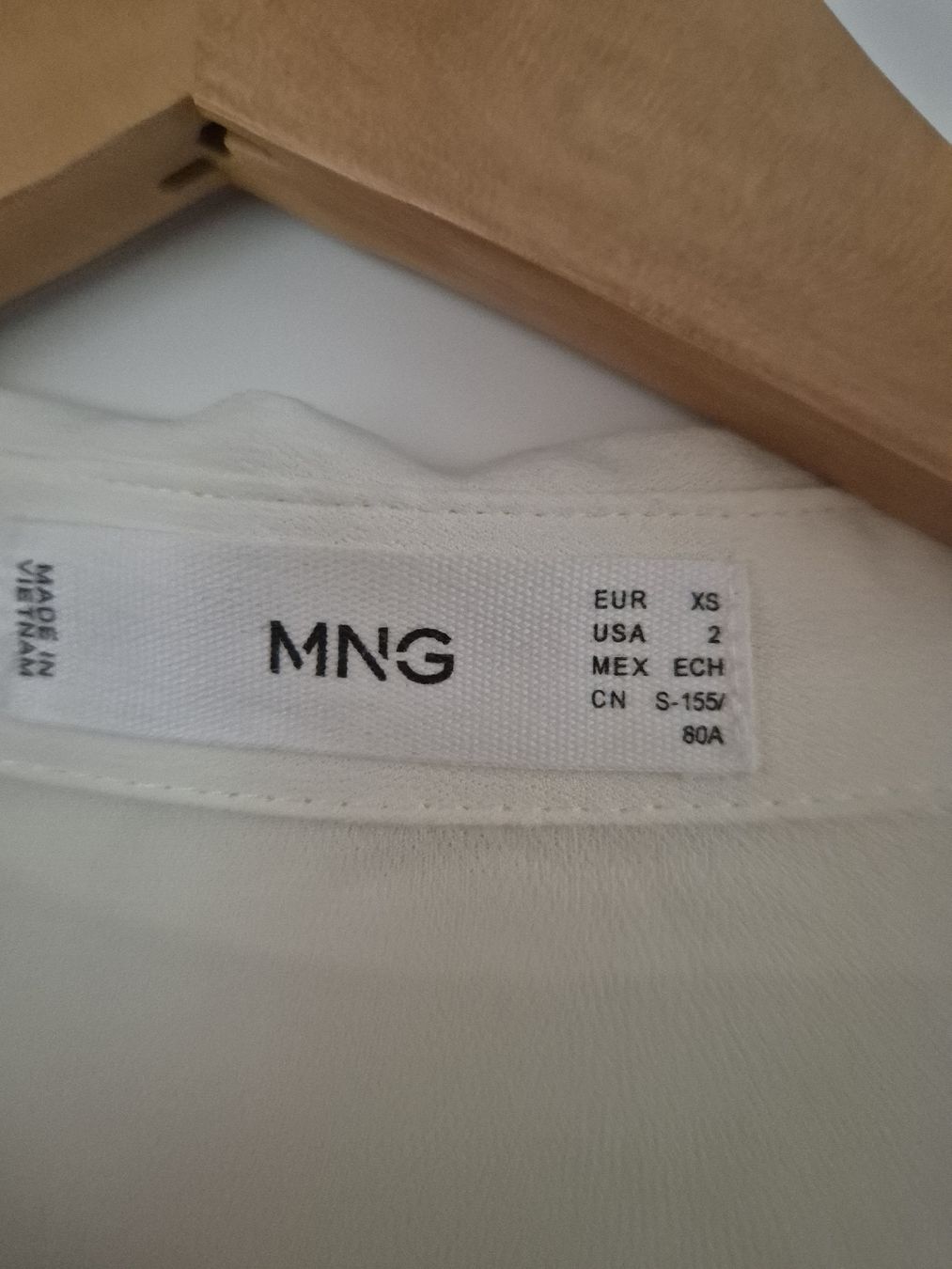 Mango Blusen: mango bluse  – Gebraucht aus Gossau Zh von A-Terrinha 1