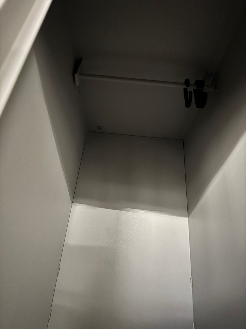Guardaroba: Stahlschrank Garderobe abschliessbar – Nuovo (secondo la descrizione) da Burgdorf venduto da JaegBdorf 5