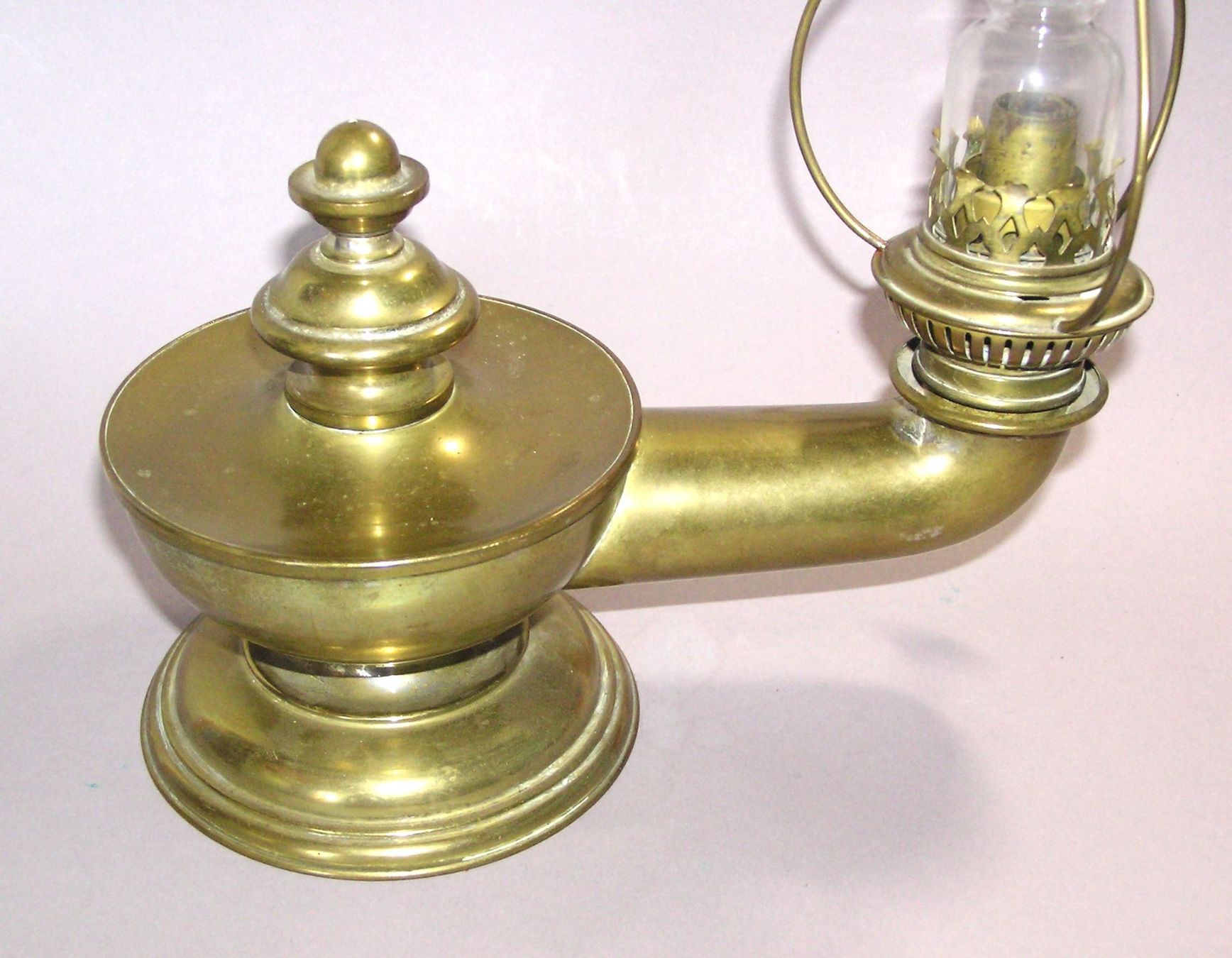 Lampen: ANTIKE PETROLLAMPE  PETROLEUMLAMPE – Gebraucht aus Grenchen von Antique-hunter 1