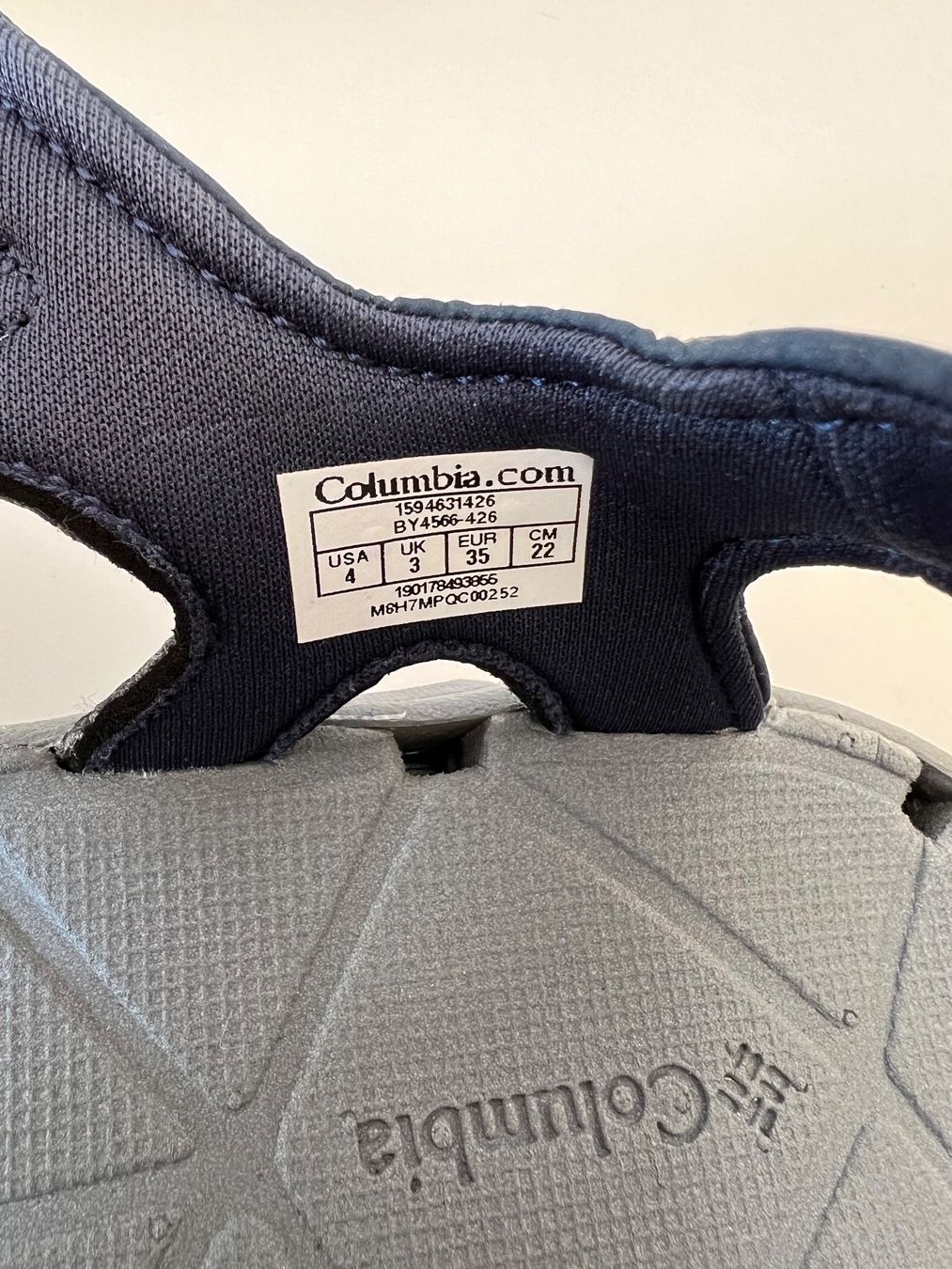 Columbia Scarpe da uomo: Trekkingsandalen Columbia in Gr.35 – Usato da Lengnau BE venduto da Rubin27 6