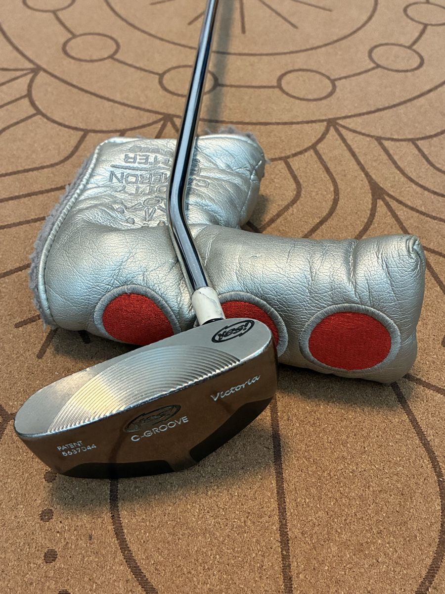 Mazze & Set: Yes! Putter + originale Titleist Schlägerhaube – Usato da Bern venduto da Golf_Albert 1
