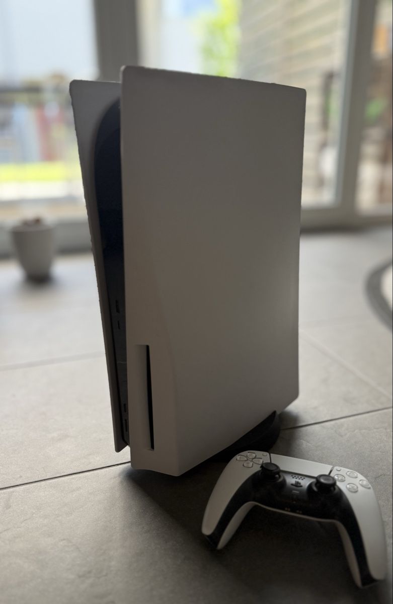 Sony Consoles: Sony PlayStation 5 Disc Edition – D'occasion à WINTERTHUR par xXRDCXx 1