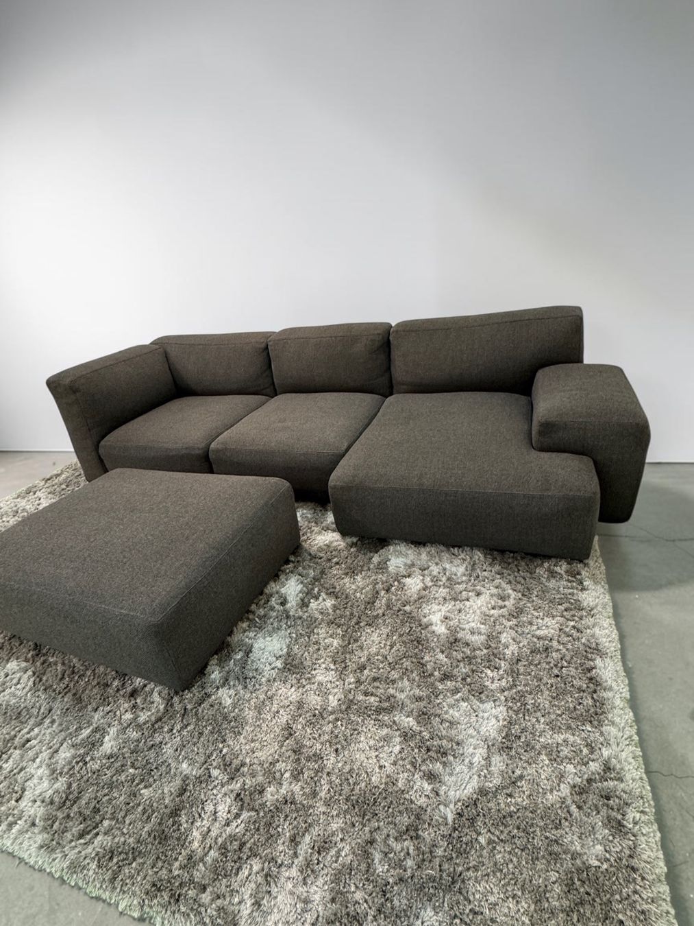 Cassina Divani: Cassina Mex Cube Grau Sofa von Piero Lissoni – Usato da Fehraltorf venduto da Sofalab.swiss 1