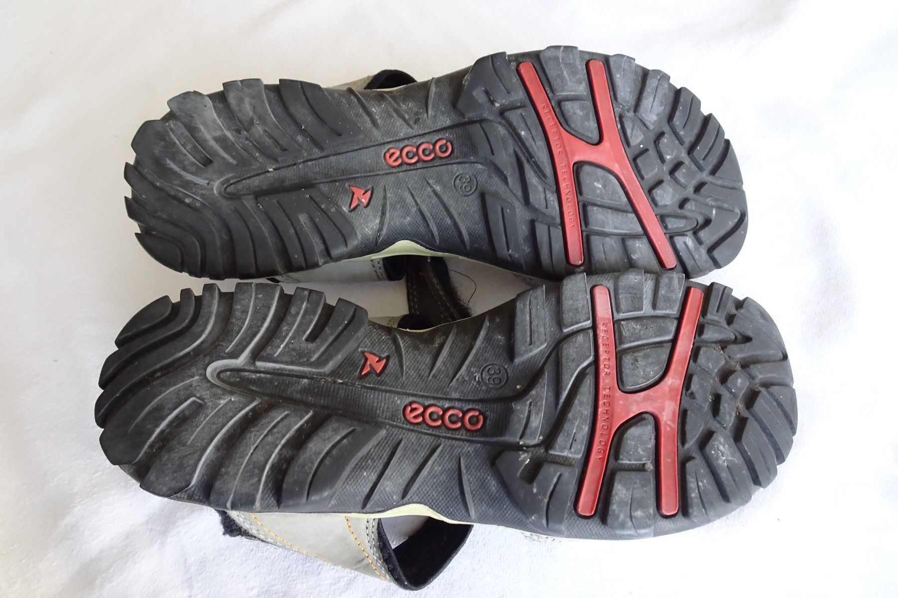 Ecco Scarpe da uomo: ecco Sandalen Gr. 39 – Usato da Strengelbach venduto da schmetterling20 3
