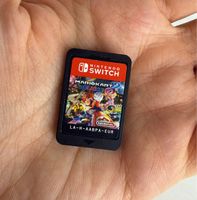 Nintendo Switch Game: Mario Kart Deluxe - Fun racing! 🏎️🏁