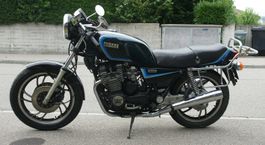 Motorrad Yamaha 650 klassisch schwarz gebraucht