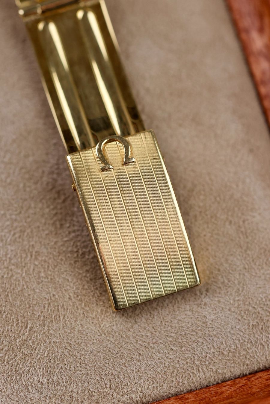 Omega Orologi: Omega Seamaster Chronograph '18K' ref. 145.016 – Usato da Zürich venduto da Lazulivintagewatches 4