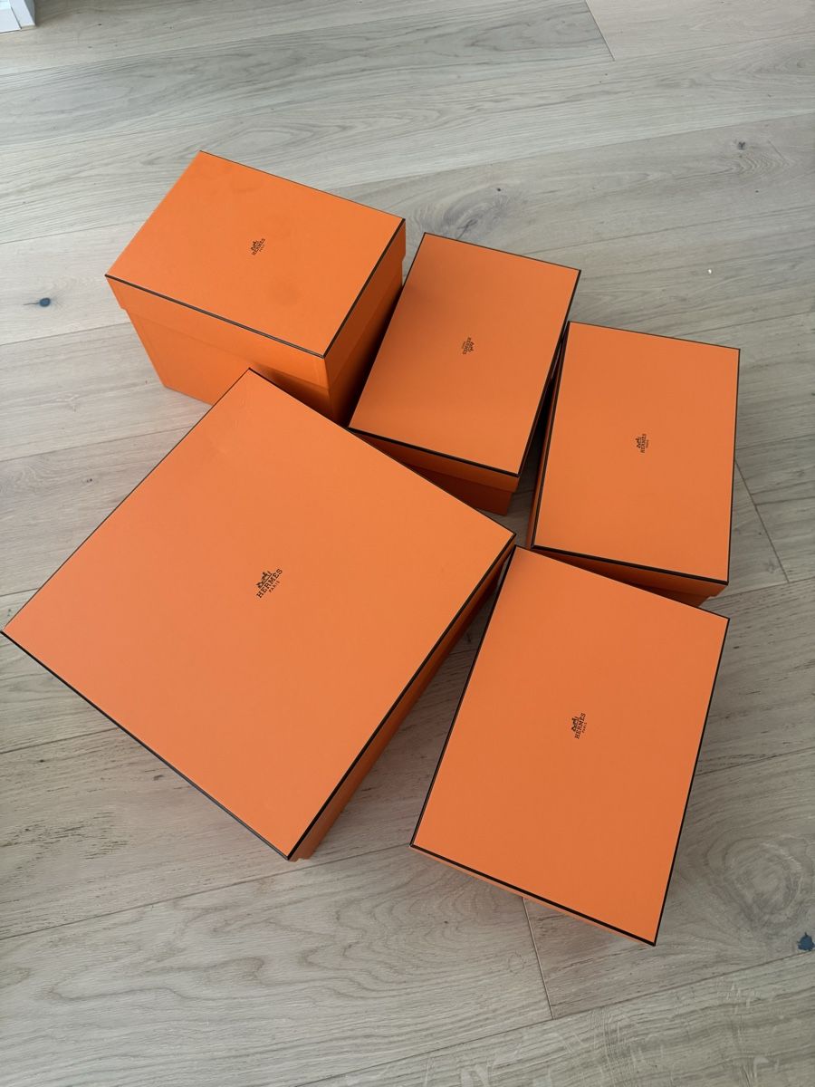 Casse di trasporto: 5 Boxen Hermes Original Karton – Usato da Altdorf UR venduto da rrllxx