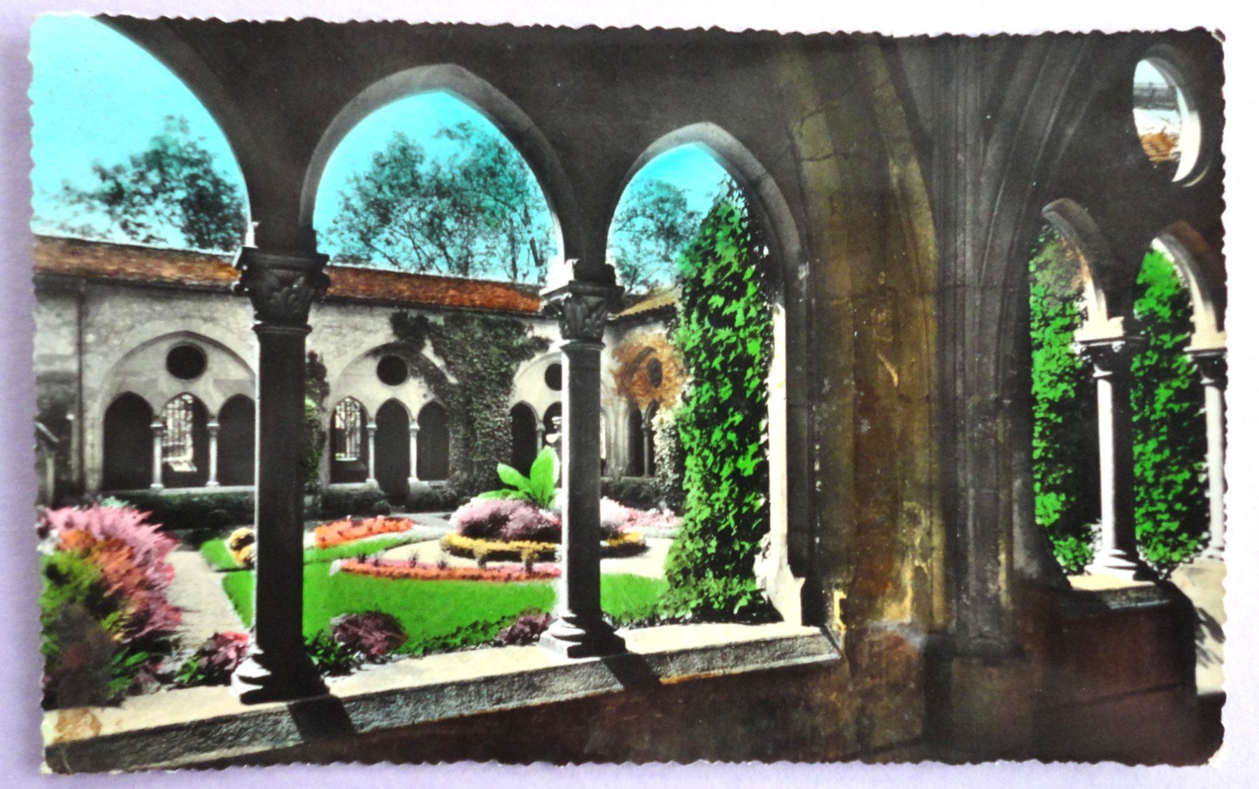 Cartes postales: Neuchâtel - Le Cloître – D'occasion à Fétigny par Billy2miny
