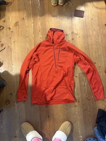 Patagonia R1 Hoody Men's Large red Fleece Jacket