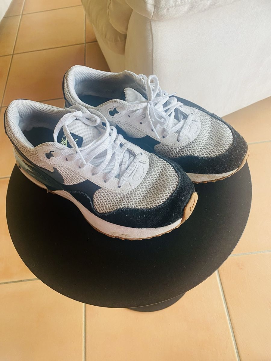 Nike Herrenschuhe: Nike Airmax 40 UK6 Versand möglich/Envoi possible – Gebraucht aus Belmont-sur-Lausanne von chu_vxf5 3