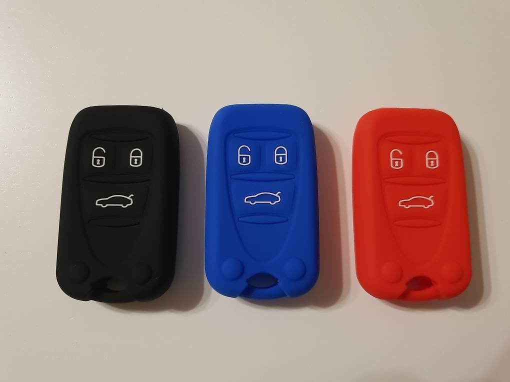 Alfa Romeo Tutti pezzi di ricambio auto: Cover Alfa Romeo – Nuovo e nell'imballaggio originale da Bellikon venduto da Kekko11