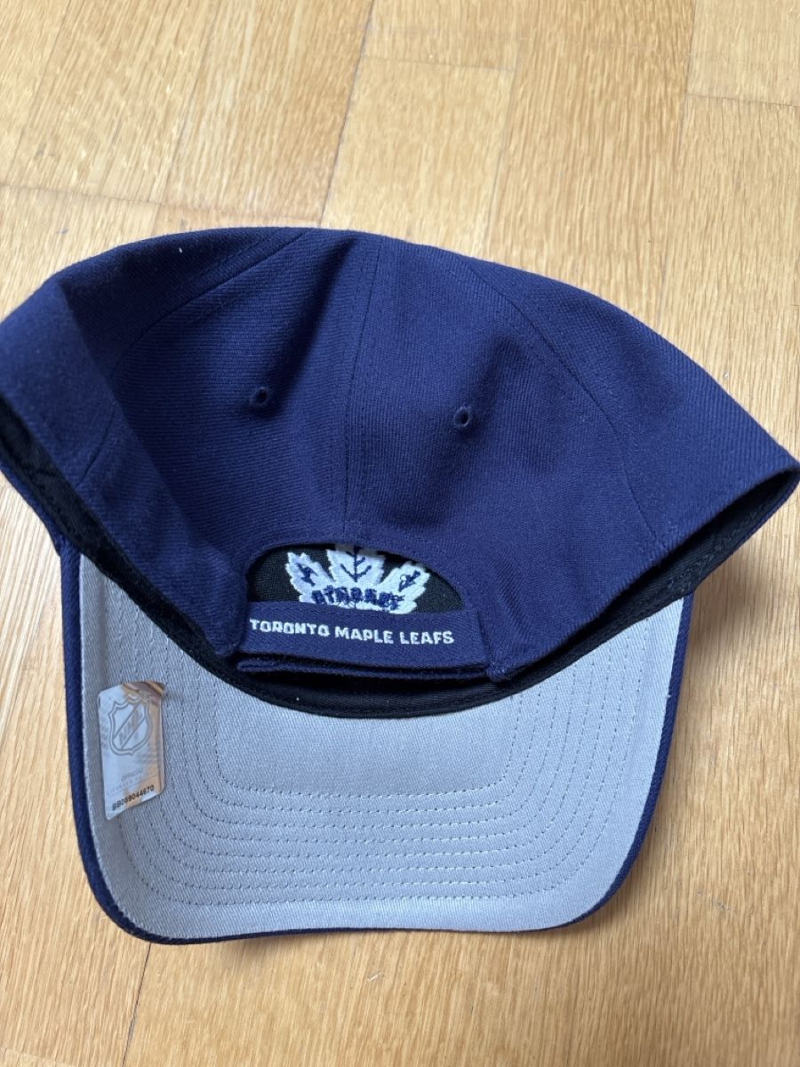 Copricapi, berretti & cappellini: 47 Cap Toronto Maple Leafs – Nuovo (secondo la descrizione) da Münchenbuchsee venduto da goose87 1