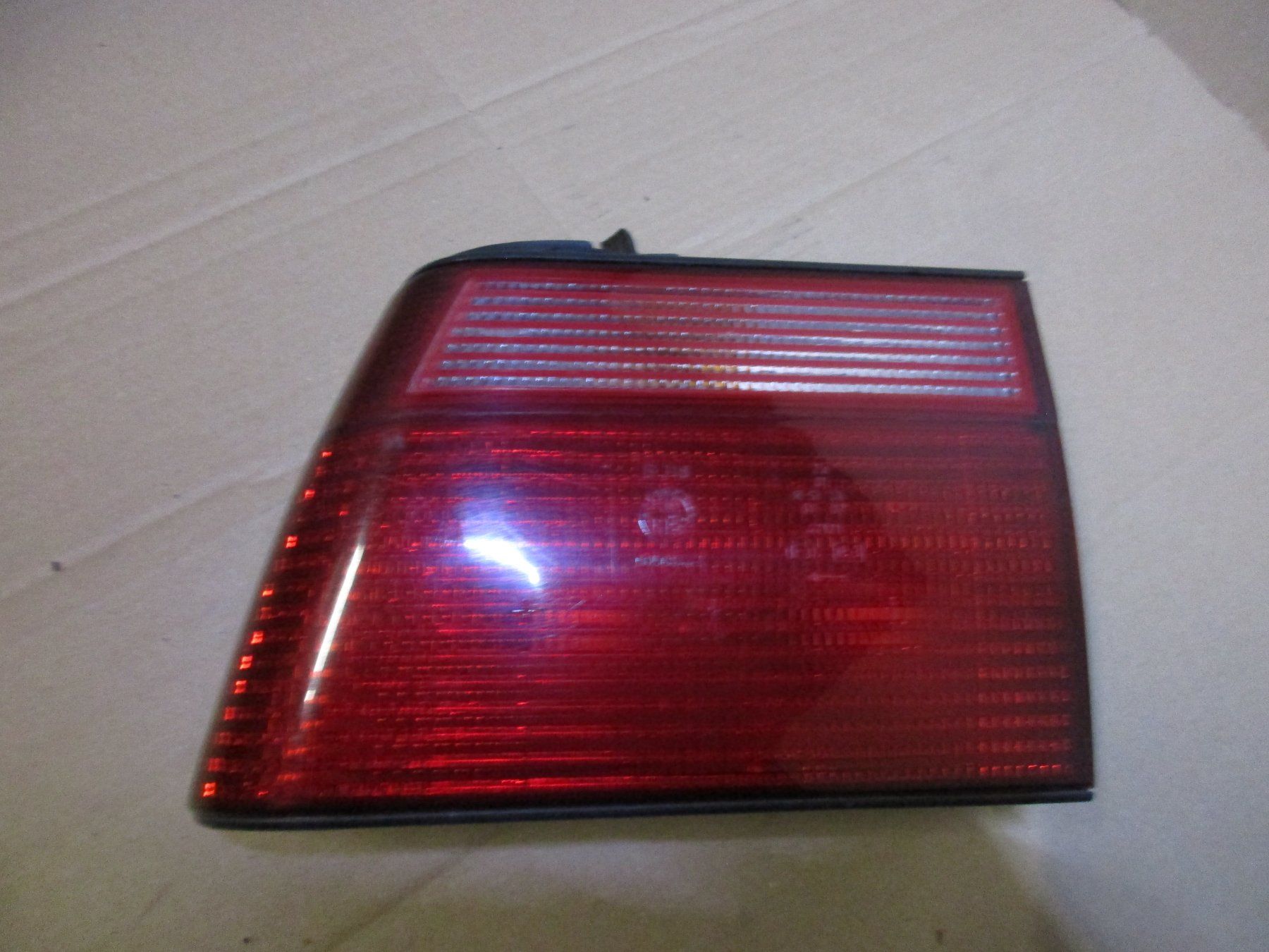Alfa Romeo Tutti pezzi di ricambio auto: Alfa Romeo 155   Heckleuchte links – Usato da Ennetmoos venduto da Truckdiver