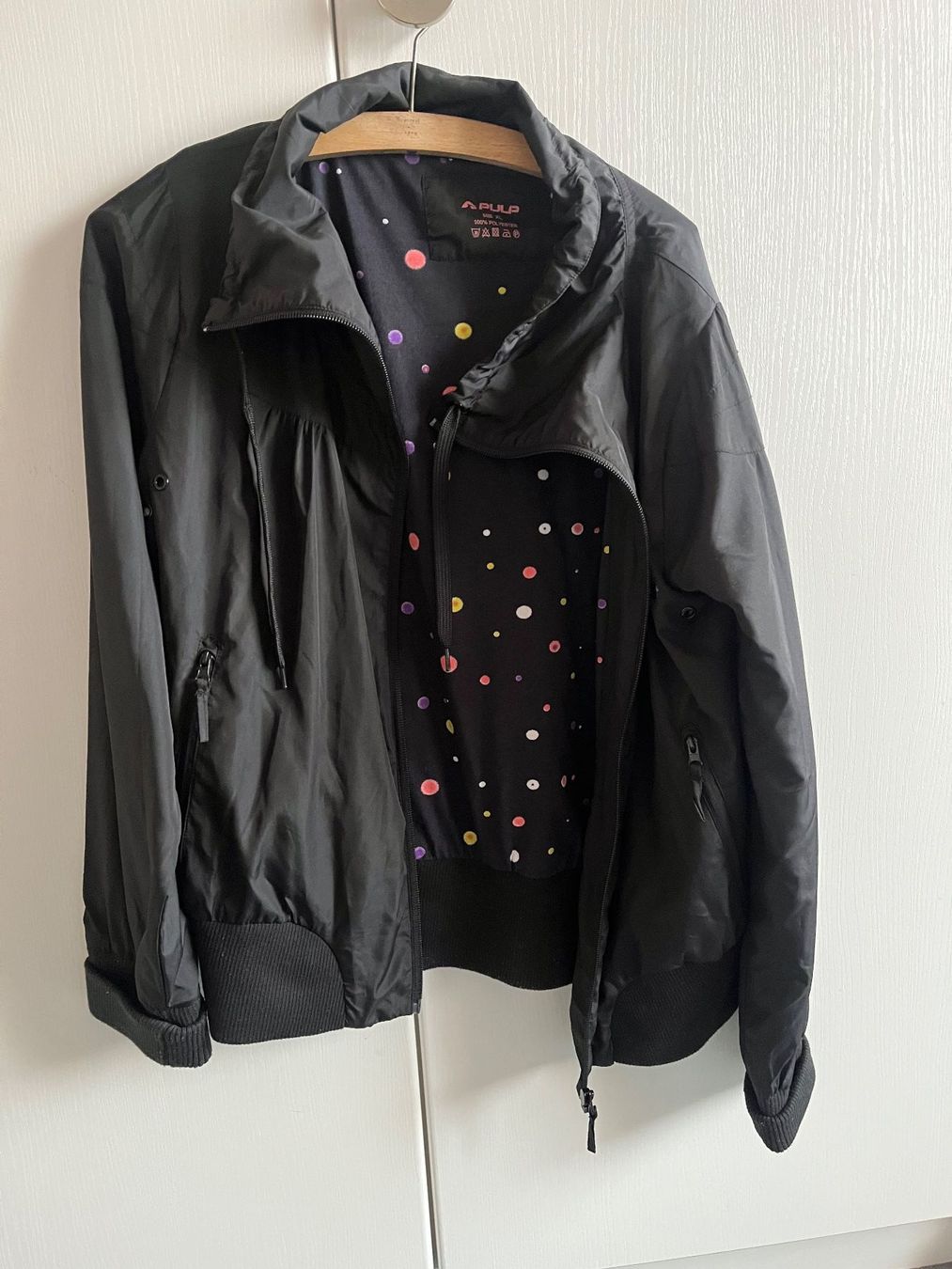 Jacken: Sport- Jacke Gr L ,von PULP, schwarz – Gebraucht aus Frauenfeld von Andadaa 1