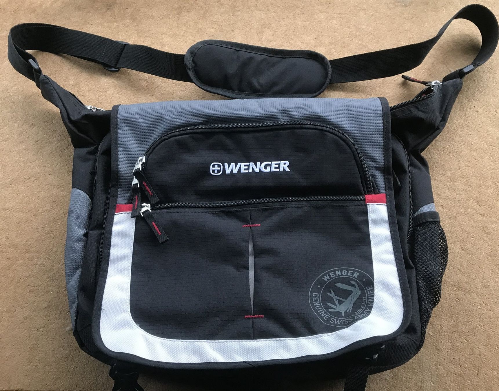 Wenger Coltelli tascabile: WENGER TASCHE – Usato da Ostermundigen venduto da Heavenmaus75 1