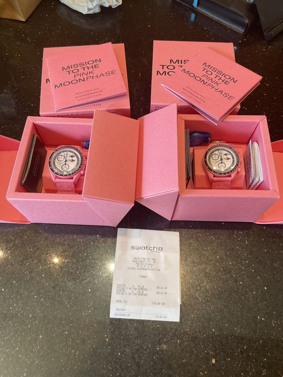 Swatch Orologi: Swatch x Omega Moonswatch. Mission to the Pink,Neu! – Nuovo e nell'imballaggio originale da Naters venduto da Wefligzallsch