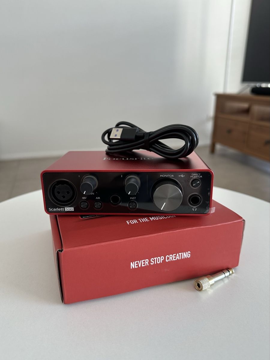 Focusrite Attrezzatura per studi di registrazione: Focusrite Scarlett Solo (3rd Generation) USB Audio Interface – Nuovo (secondo la descrizione) da Oberuzwil venduto da PreownedAllure