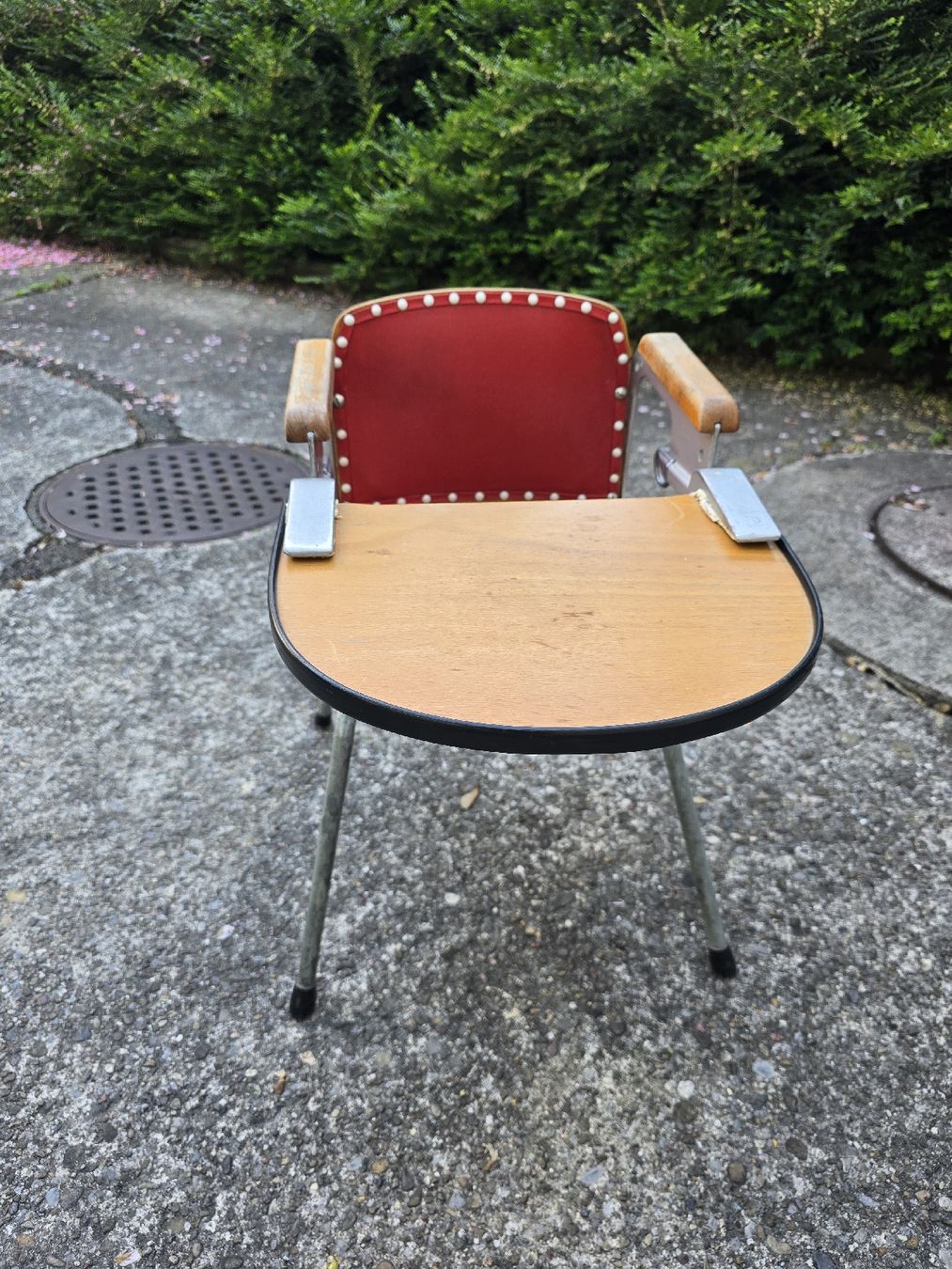 Stühle: Vintage Th. Röschli Kinderstuhl Tischsitz – Gebraucht aus Uster von DuVaekkedeMig 3