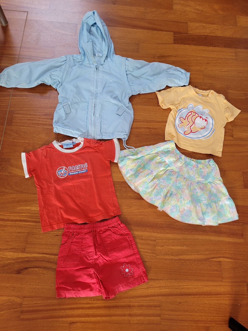 Lotti & Set di vestiti: Kleiderpaket 80/86 – Usato da Erlinsbach SO venduto da Elso72