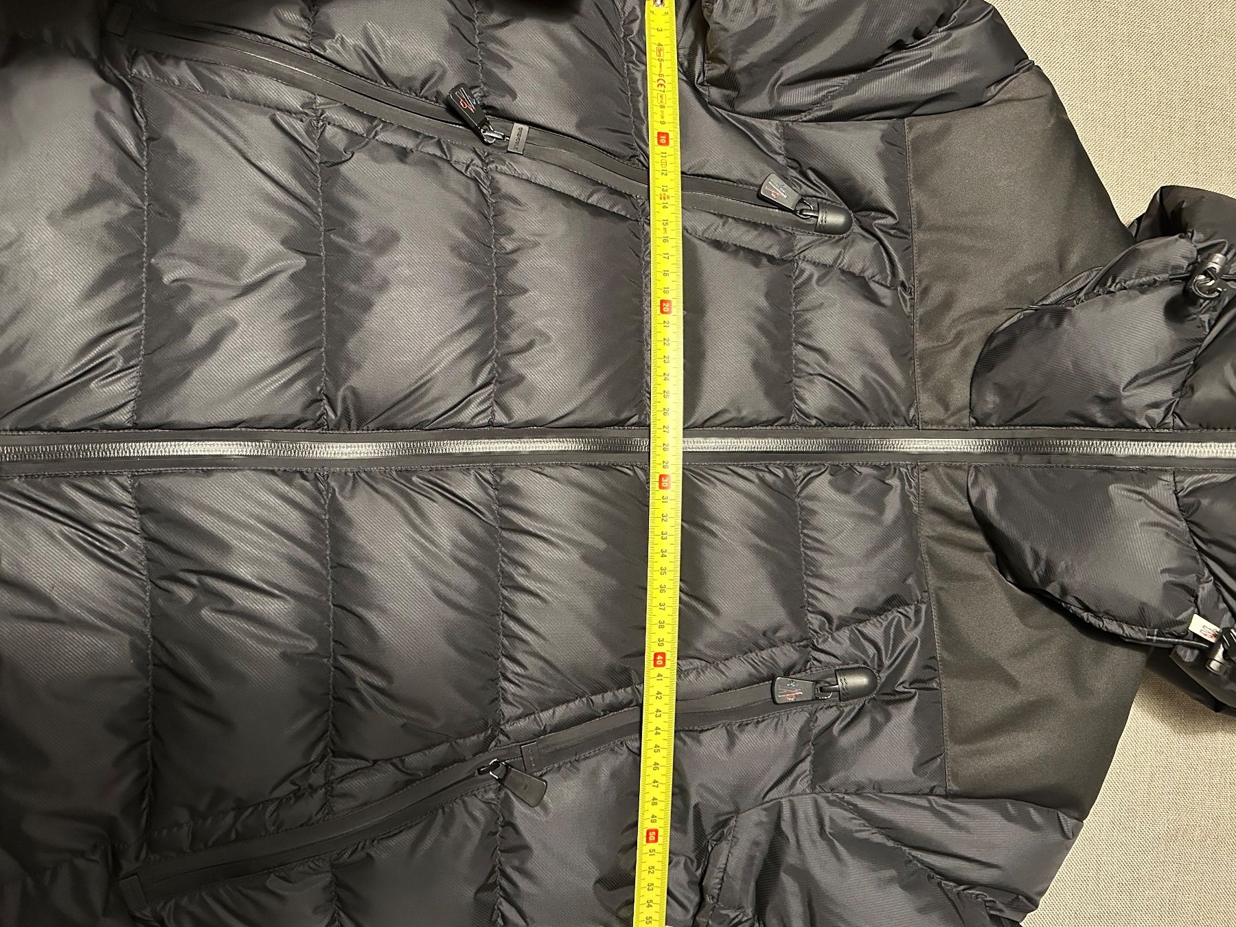 Moncler Jacken: Moncler Grenoble Camurac Ski jacket – Gebraucht aus Muri b. Bern von nic_fq77 8