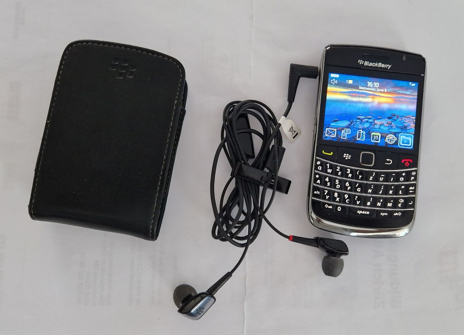 Blackberry Telefoni cellulari / Smartphones: Blackberry Bold 9700 mit Kopfhörer & Schutzhülle – Usato da Niederlenz venduto da scotti2000