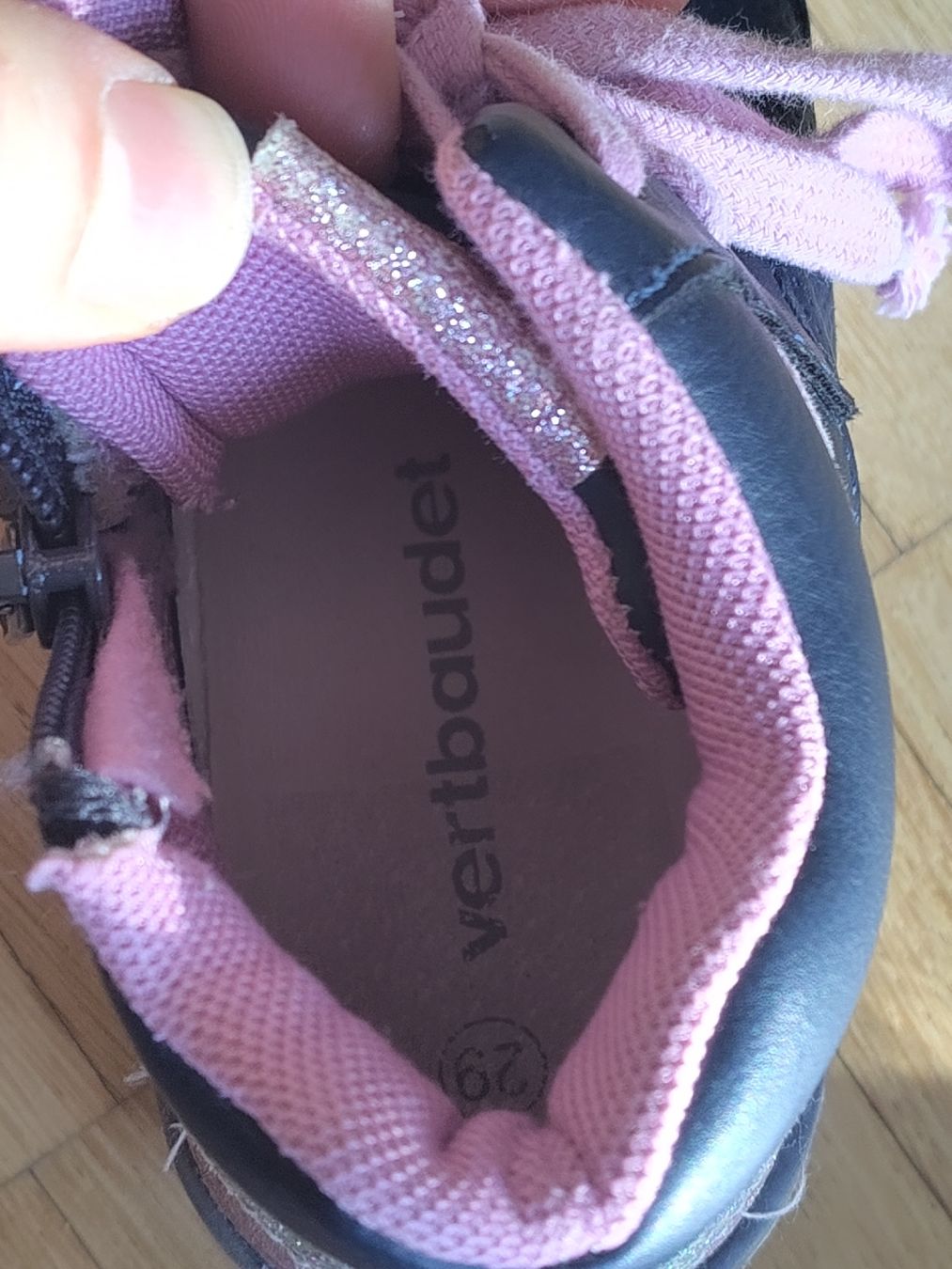 Vertbaudet Scarpe per ragazze: Mädchen Schuhe mit Glitzer-Regenbogen, Grösse 29 – Usato da Zürich venduto da Spif 3