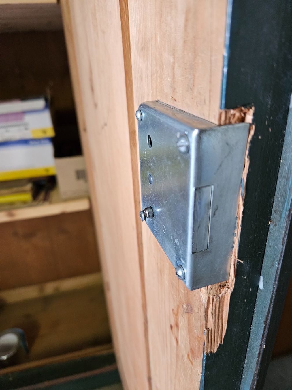 Armadi: Schöner, antiker Bauernschrank, bemalt – Usato da Wittenbach venduto da anzo4 5