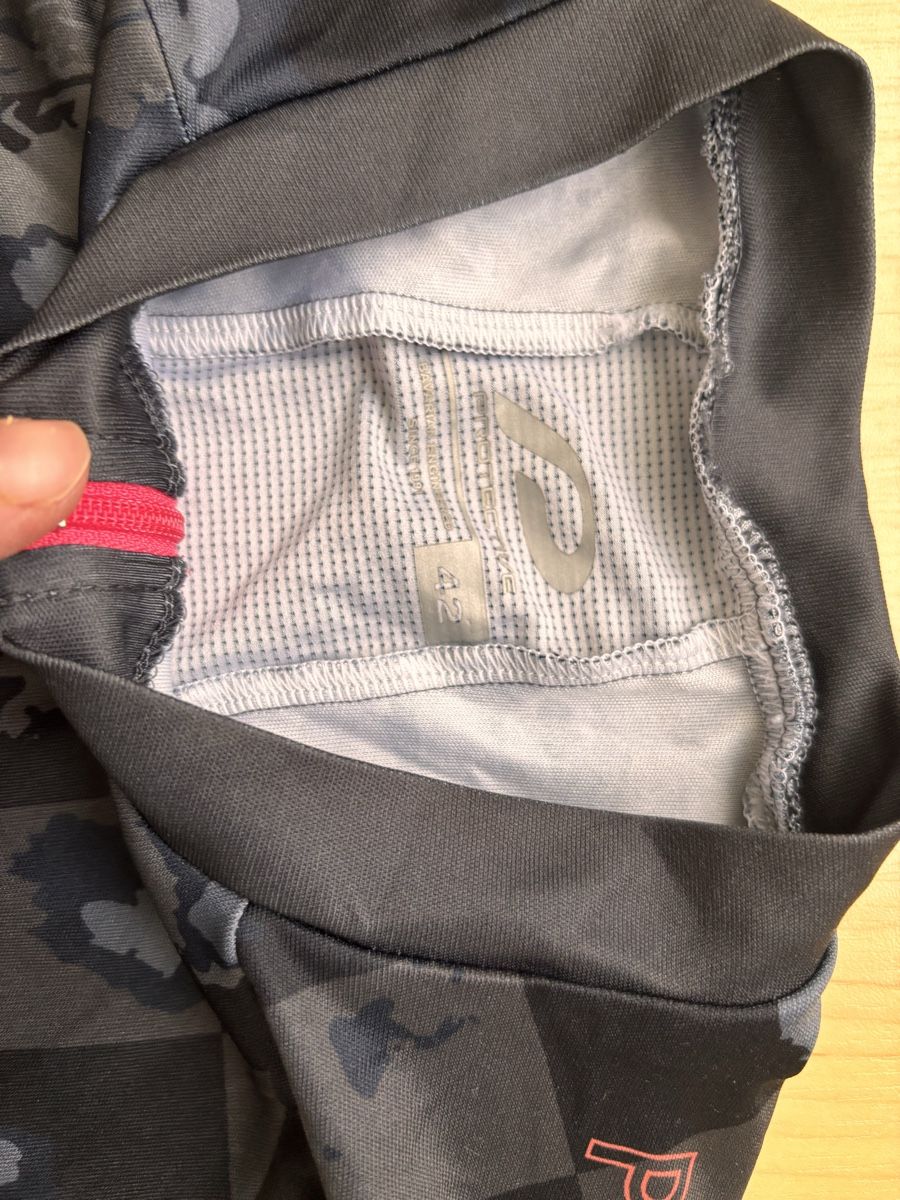 Canottiere & Pantaloni: Radtrikot von Protective kurzarm Gr. 42 – Usato da Rotkreuz venduto da Bonito77 2